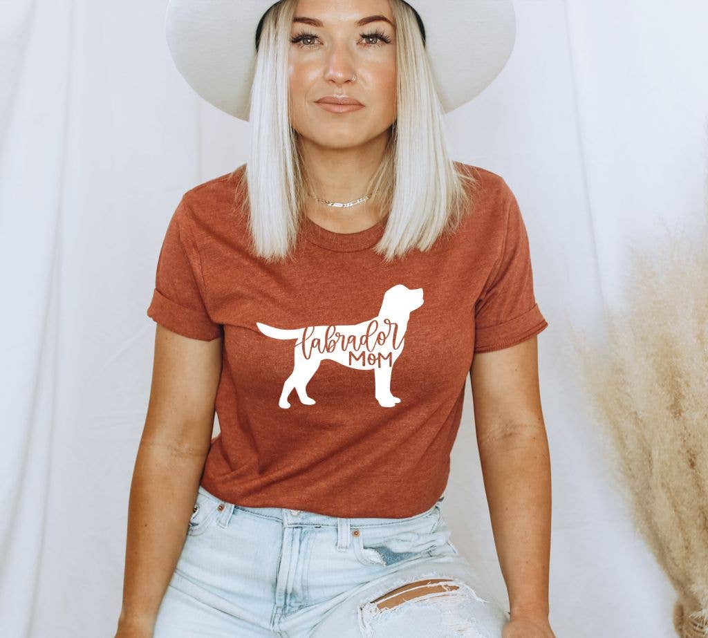 Labrador Mom T-shirt | Graphic Gift