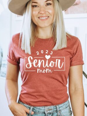 Senior Mom 2023 T-shirt | Graphic Tee