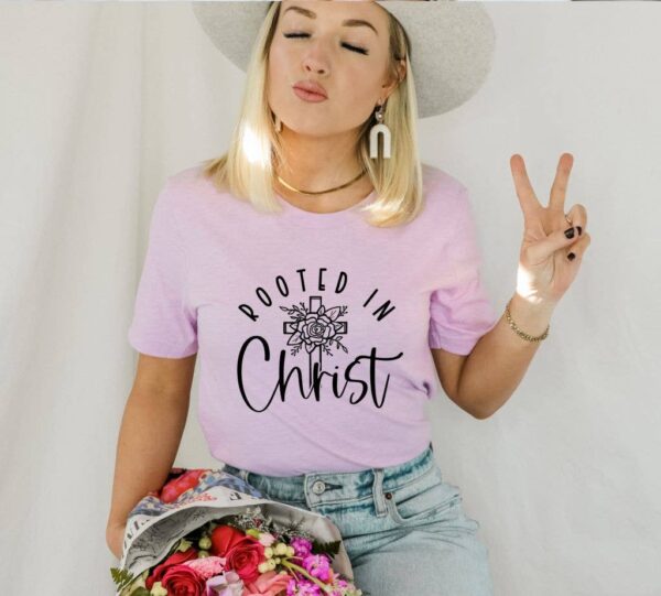Rooted In Christ T-shirt | Women's Top
