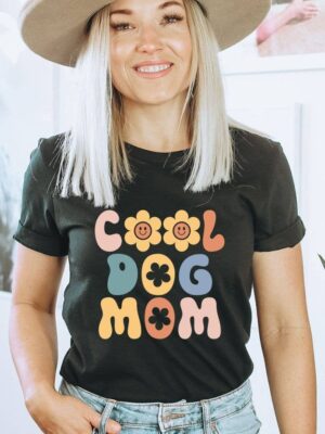 Cool Dog Mom T-shirt | Graphic Tee