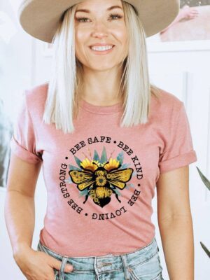 Be Kind Be Loving T-shirt | Women's Tee