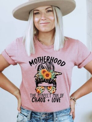 Motherhood The Perfect Mix Of Chaos T-shirt