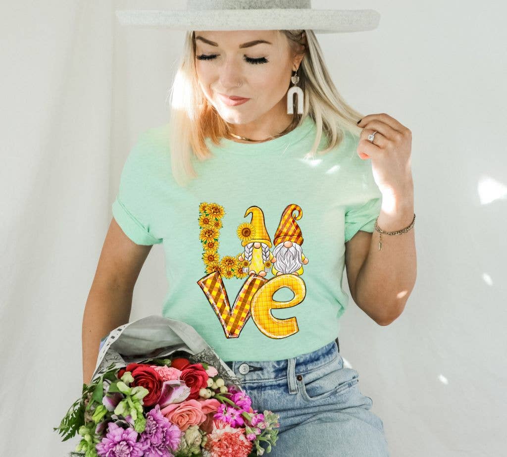 Love Gnome T-shirt | Graphic Tee