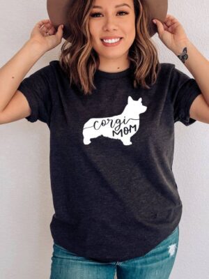 Corgi Mom T-shirt | Graphic Tee