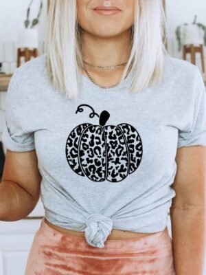Leopard Pumpkin T-shirt | Graphic Gift