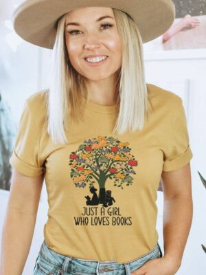 Just A Girl Who Loves Books T-shirt | Graphic Tee