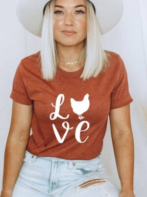 Love Hen T-shirt | Graphic Tee