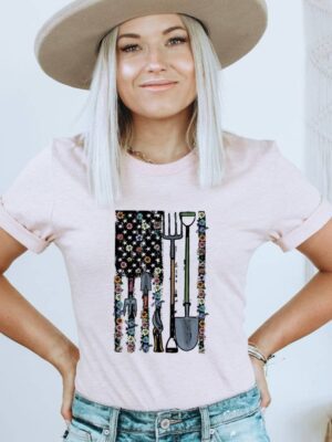 Love Gardening USA Flag T-shirt | Graphic Tee