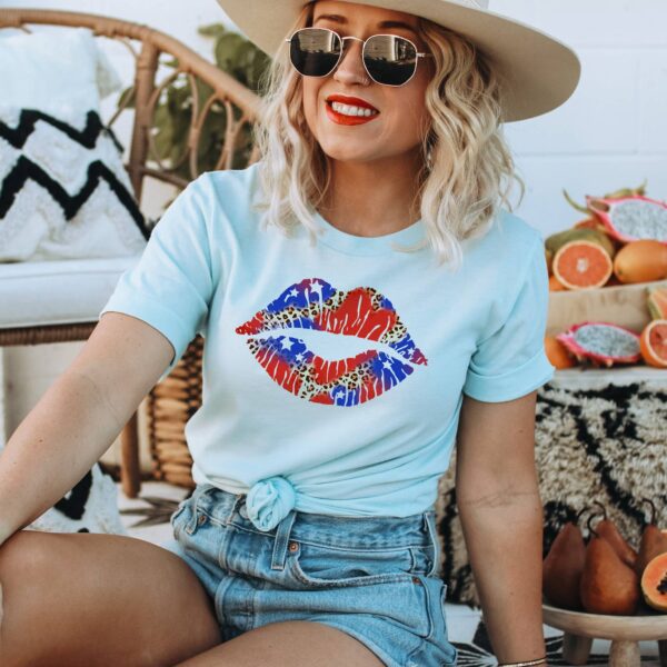 American Kiss T-shirt | Graphic Tee