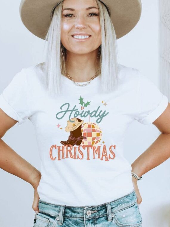 Howdy Christmas T-shirt | Graphic Tee