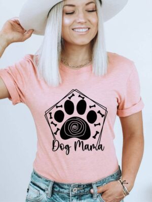 Dog Mama T-shirt | Graphic T-shirt