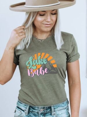Lake Babe T-shirt | Graphic Tee